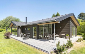 4 Bedroom Cozy Home In Knebel, Knebel